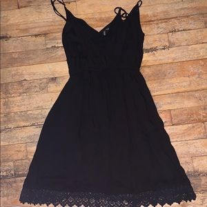 Forever 21 black dress size small